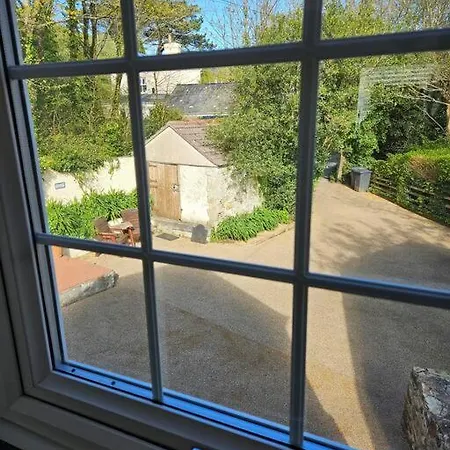 The Hayloft, Bannsvale Farm Truro